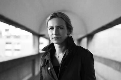“Las revoluciones se vuelven importantes por sus fracasos”: entrevista con la albanesa Lea Ypi