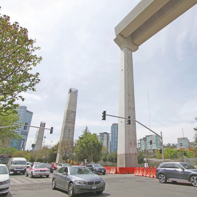 En el tramo del tren que pasa por la Ciudad habrá dos estaciones: Santa Fe y la terminal Observatorio; además, el actual Gobierno quiere otra en el Campo Militar 1-F. CARLOS MEJÍA. EL UNIVERSAL