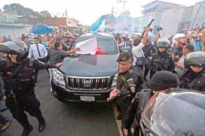 Envían a prisión a Otto Pérez