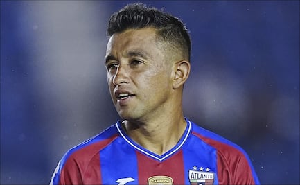 De la gloria del título, hasta la prisión: El Hobbit Bermúdez, una carrera llena de polémica