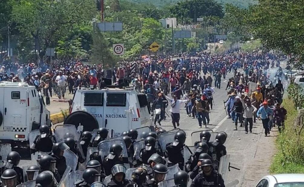 Los inconformes indicaron que tras la reunión con el secretario General de Gobierno, Ludwig Reynoso Núñez, no se llegó a ningún acuerdo, por lo que decidieron iniciar el bloqueo. Foto: Especial
