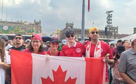 Canadienses prefieren el FIFA Fan Fest de la CDMX; aseguran que el ambiente supera al de su país