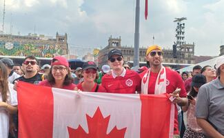 Canadienses prefieren el FIFA Fan Fest de la CDMX; aseguran que el ambiente supera al de su país