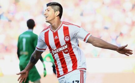 Anota Alan Pulido en victoria del Olympiacos