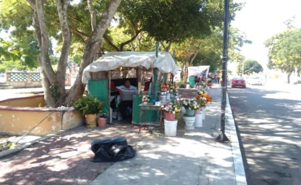 Reportan baja afluencia en cementerios de Yucatán