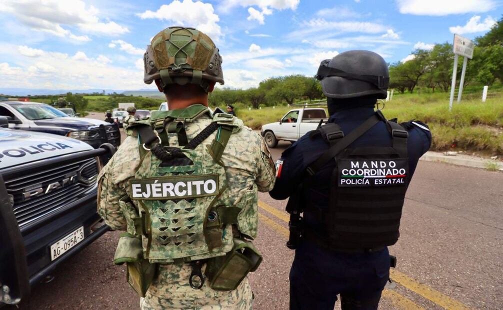 La madrugada de este miércoles, un grupo de hombres que asaltaban a automovilistas y camiones de carga en los límites de Zacatecas y Aguascalientes.
Foto: Especial.