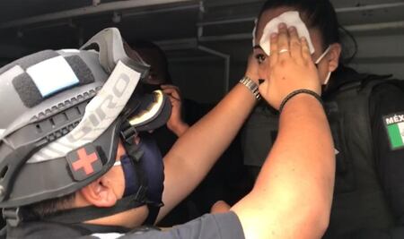 Enfrentamiento en Los Reyes La Paz deja un policía herido y vehículos dañados