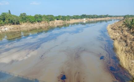 Derrame de hidrocarburo en Río Pantepec fue por deslave tras fuertes lluvias, dice Sheinbaum; anuncia investigaciones