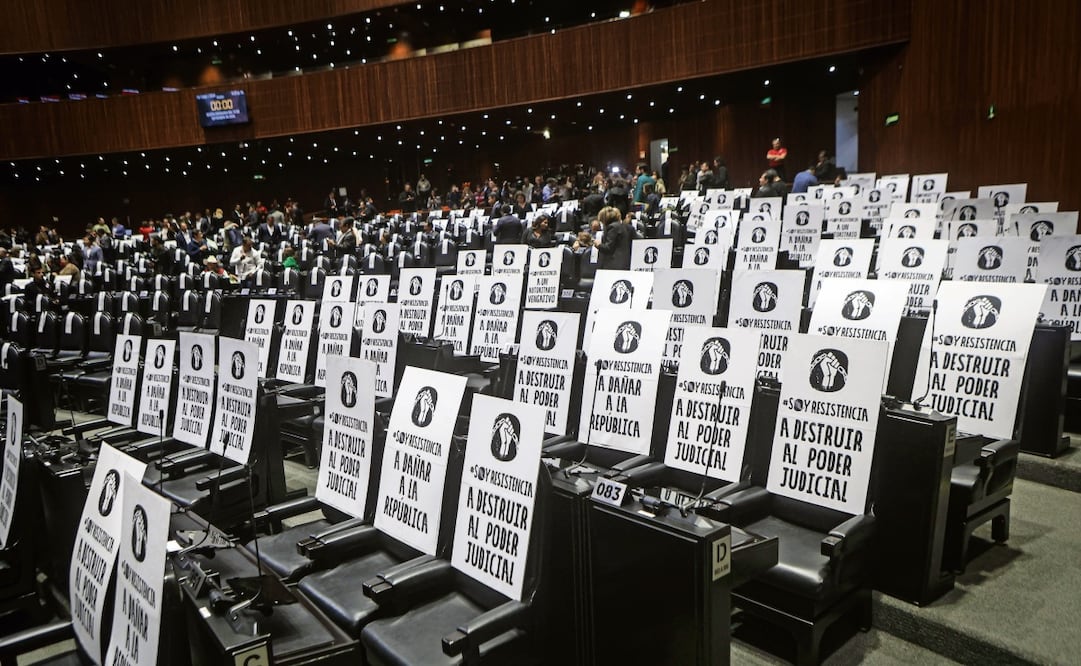 Las bancadas de oposición en la Cámara de Diputados se ausentaron durante la sesión en la que se realizó la declaratoria de validez de la reforma al Poder Judicial.
Foto: Gabriel Pano / EL UNIVERSAL