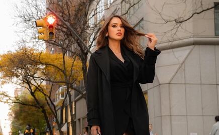 Yanet García viste coqueto traje con shorts en color lavanda