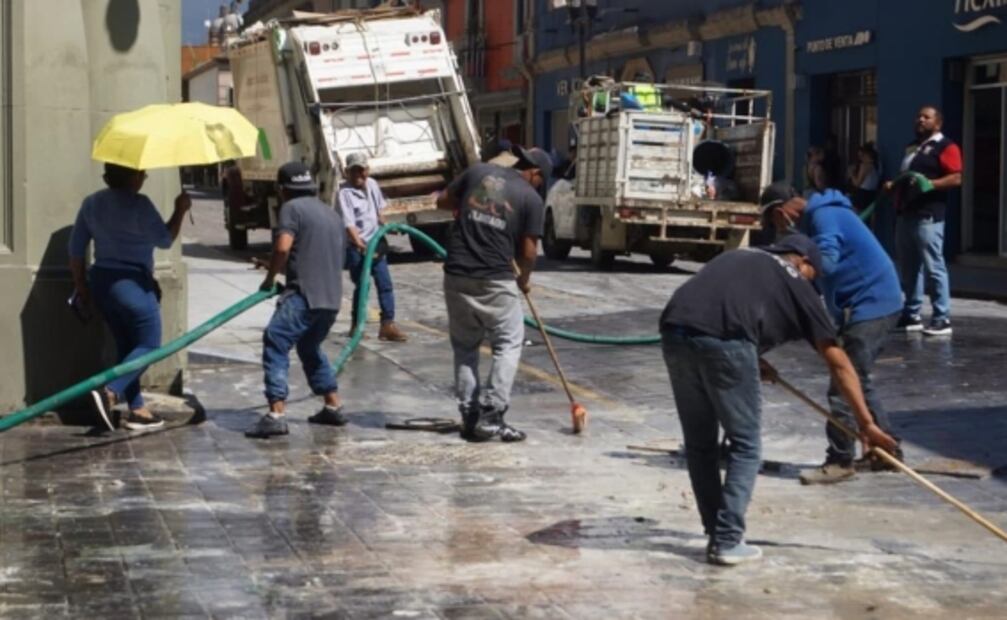 Tras 4 días de protesta, reactivan recolección de basura en ciudad de Oaxaca