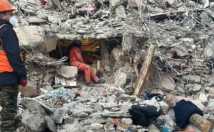 Topos mexicanos rescatan cuerpos de una familia en Turquía