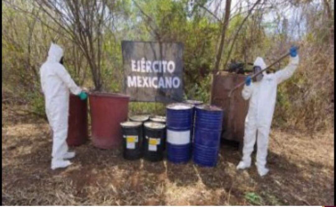 En los laboratorios clandestinos hallados en Sinaloa, se encontró gas, tanques, reactores, mezcladoras, tinas de plástico y otros objetos (28/02/2025). Foto: Especial