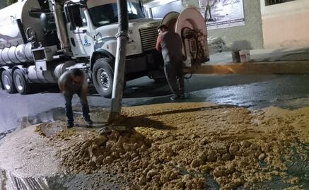 Brotan desechos de carne de empresa de embutidos en Neza