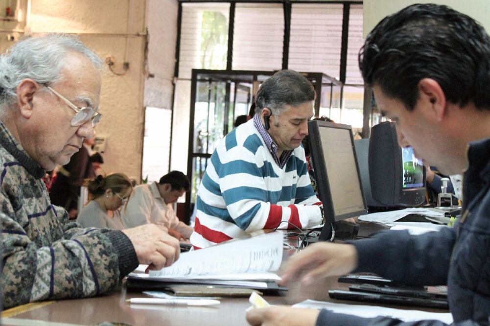 Los recursos para la pensión de los trabajadores en el año pasado superaron por 43 mil 912 millones de pesos lo obtenido en 2015. (ARCHIVO EL UNIVERSAL)