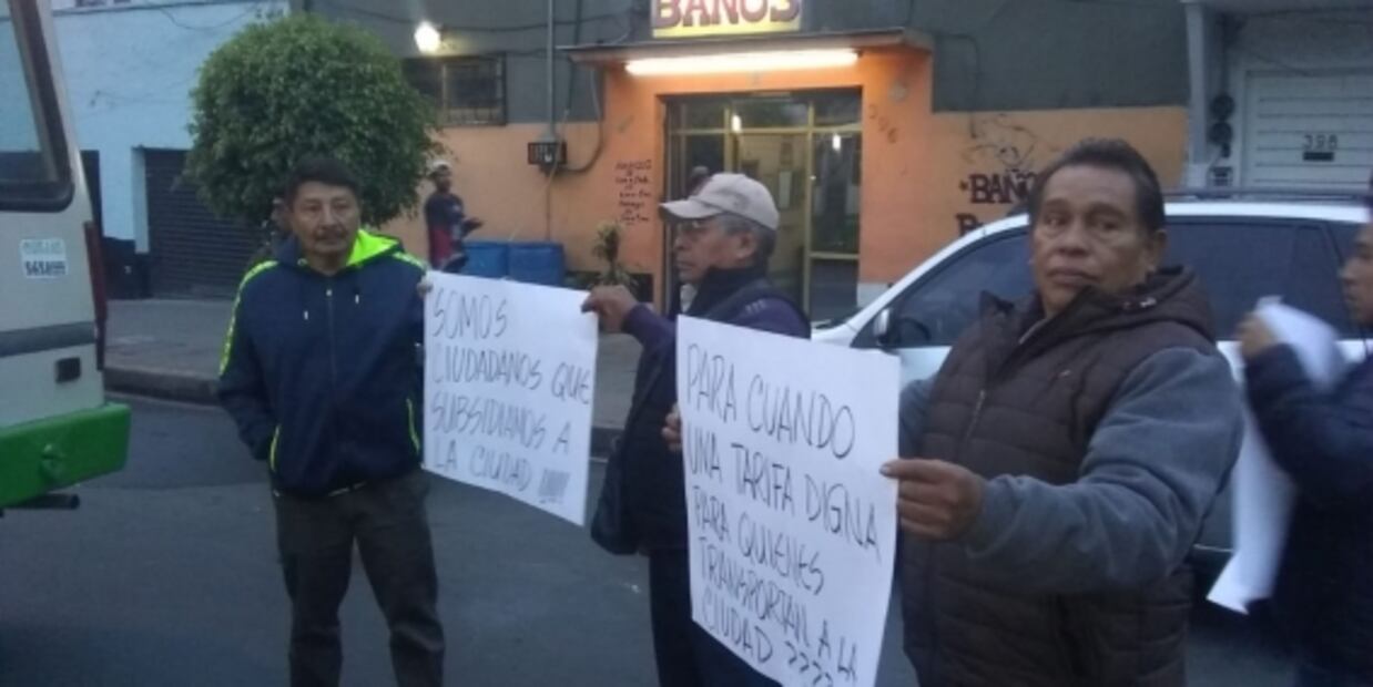 Transportistas marchan desde cuatro puntos hacia el Zócalo