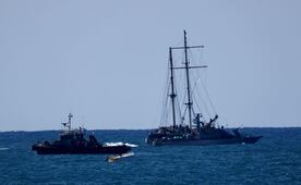 Flotilla denuncia disparos a barcos en interceptaciones de Israel; EU sanciona a organizadores de la iniciativa humanitaria para Gaza