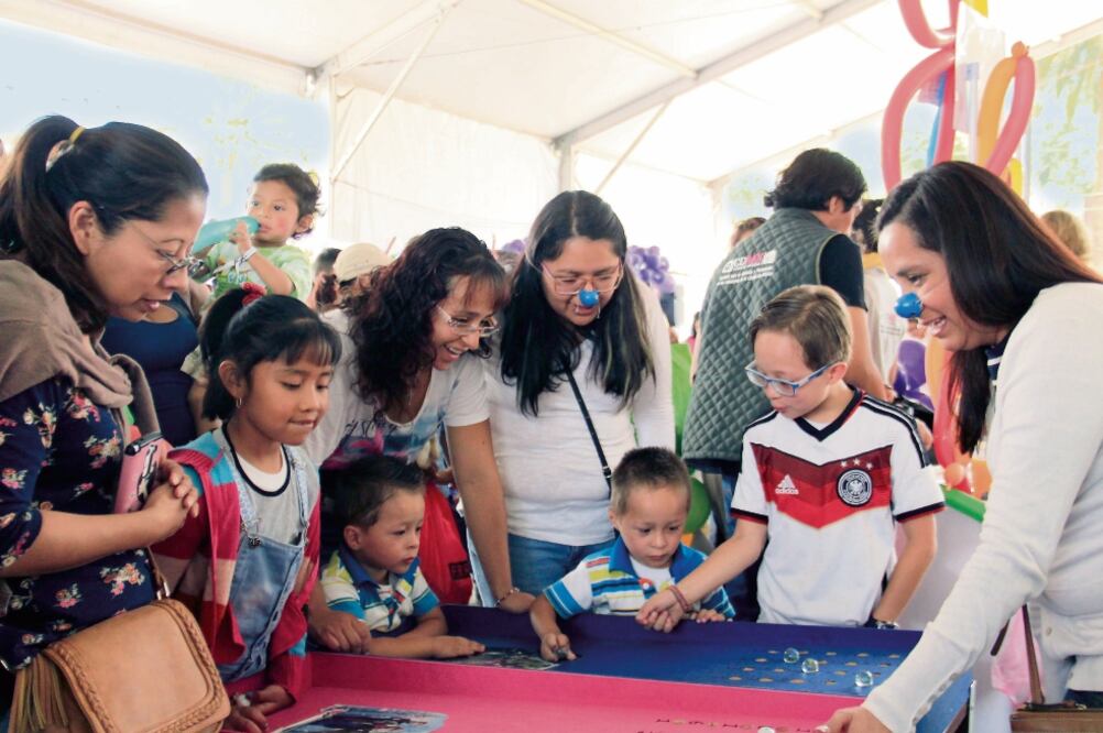 Los niños disfrutaron de más de veinte actividades con juegos interactivos y talleres, donde conocieron sus derechos relacionados con temas como migración, bullying y adicciones, entre otros (CORTESÍA)
