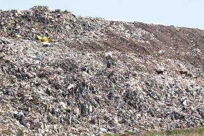 Basura tóxica asfixia a Naucalpan por tiradero
