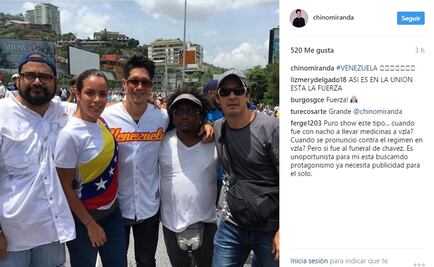 Cantante Chyno protesta en Venezuela