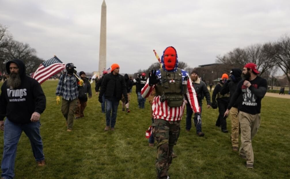 Canadá declara grupo terrorista a Proud Boys, grupo que irrumpió en Capitolio de EU