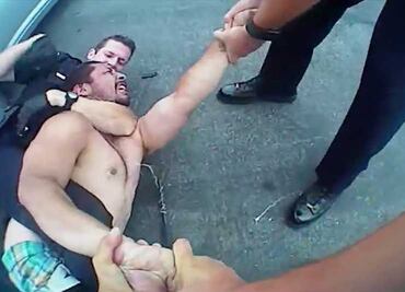 Someten y asfixian a hispano durante arresto en EU