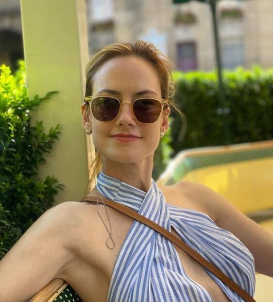 Altair Jarabo seduce en París con un look sensual y fresco