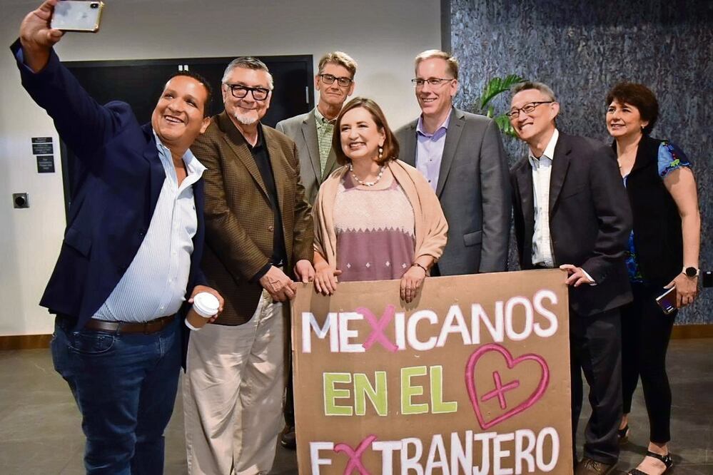 La senadora Xóchitl Gálvez se reunió con líderes de la comunidad mexicana que reside en Estados Unidos. Foto: Especial