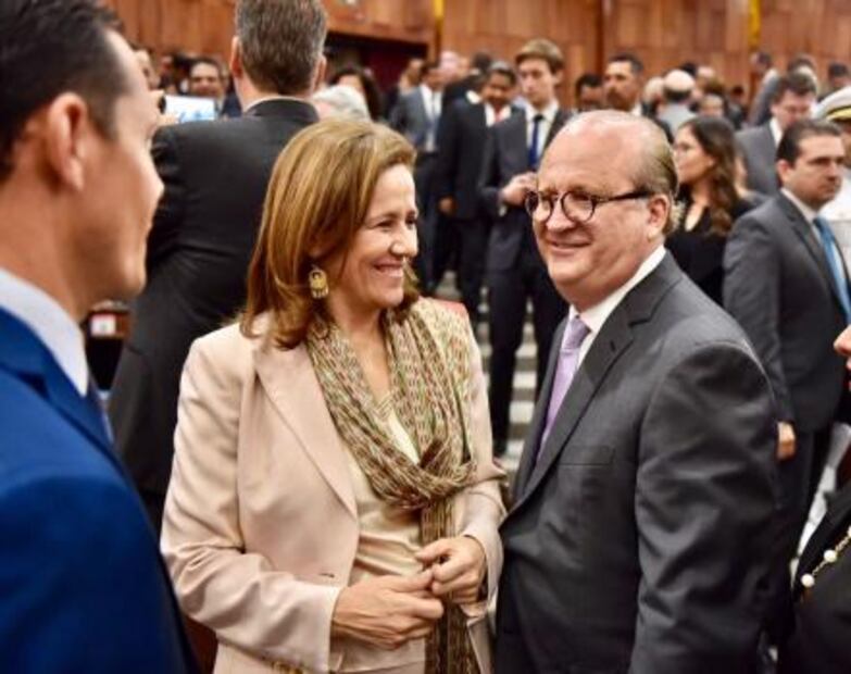 Asiste Graco Ramírez a toma de protesta de Miguel Ángel Yunes