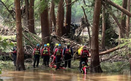 Asciende a 161 personas desaparecidas tras inundaciones en Texas; gobernador asegura que número seguirá creciendo