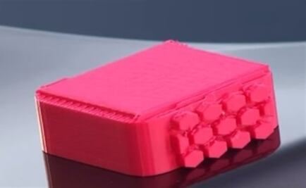 Niño crea dispositivo para evitar muertes por golpe de calor