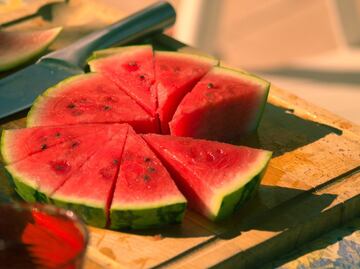 Come sandía para prevenir la fatiga y el cáncer