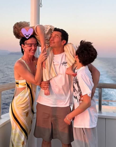Katy Perry y Orlando Bloom comparten vacaciones familiares. Foto: Instagram oficial.