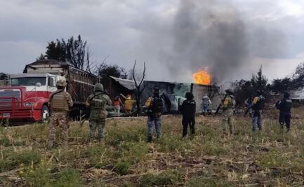 Incendio de tractor pone al descubierto almacén clandestino de hidrocarburo en Guanajuato; aseguran cisternas y tractocamión