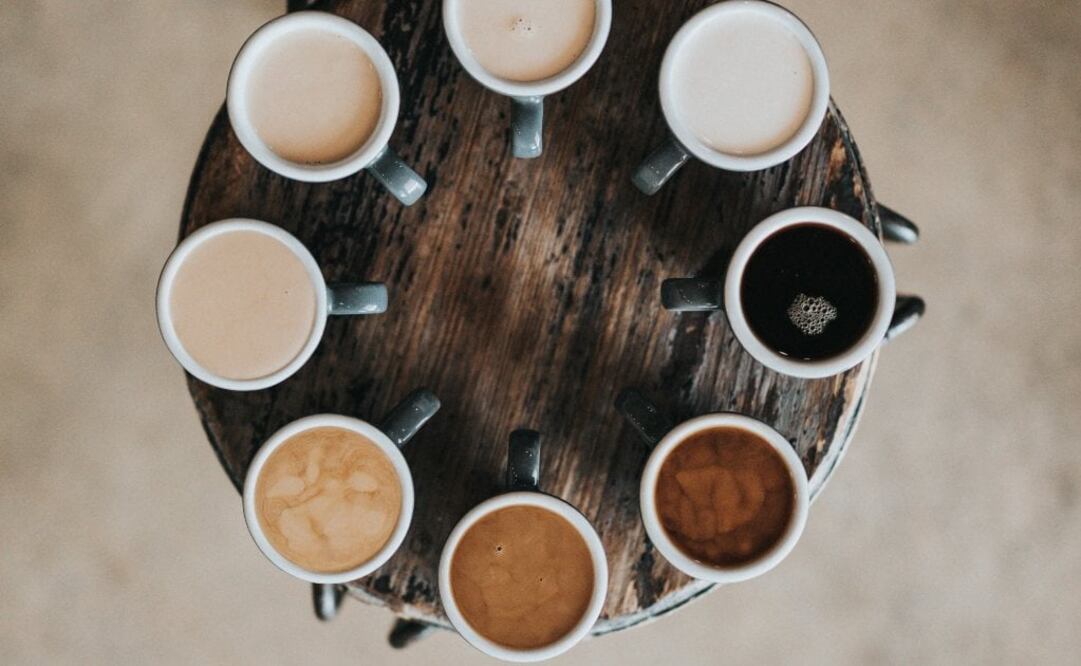 La base de todos los cafés es el espresso; se añaden diferentes ingredientes y en distintas cantidades. (Foto: Unsplash/Pixabay/Wikimedia Commons)