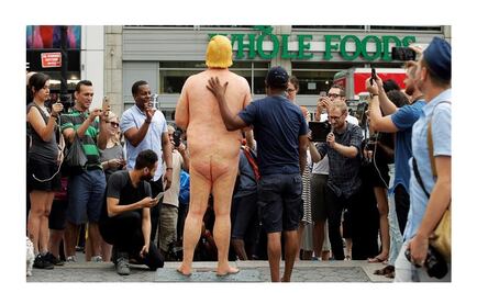 "Desnudan" a Donald Trump en Miami