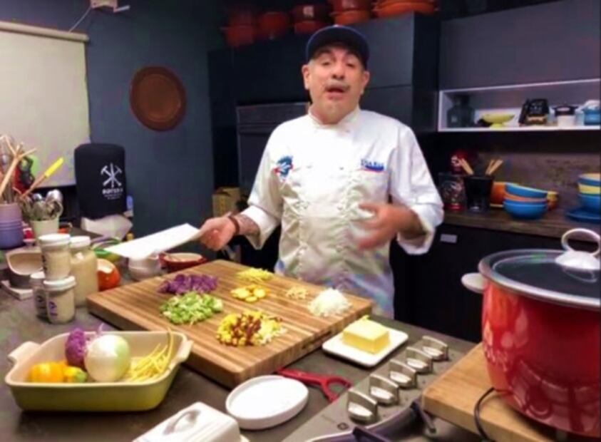 Prepara un arroz cremoso con Aquiles Chávez