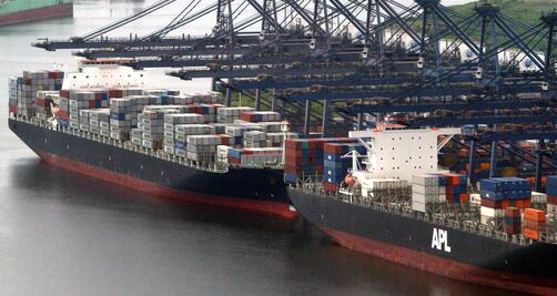 Aranceles no arreglan el comercio sino debilitan la competitividad de la región, coinciden expertos