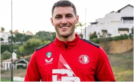 Santiago Giménez muy cerca de irse al futbol inglés