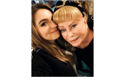 "​​​​​​​En medio de una pandemia perdí a mi abuela", lamenta Sofía Castro