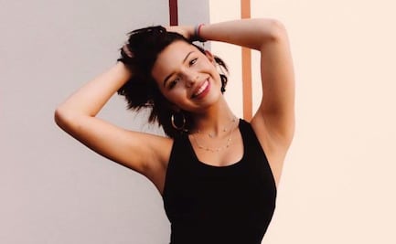 Ángela Aguilar deslumbra con corset y pantalones de cuero