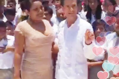 EPN transmite entrega de plantel por Periscope 