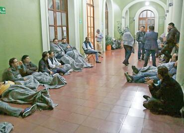 Alcaldes rompen diálogo con gobernador interino