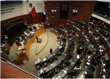 Descongelan y aprueban en Senado “Ley Silla”; turnan al Ejecutivo