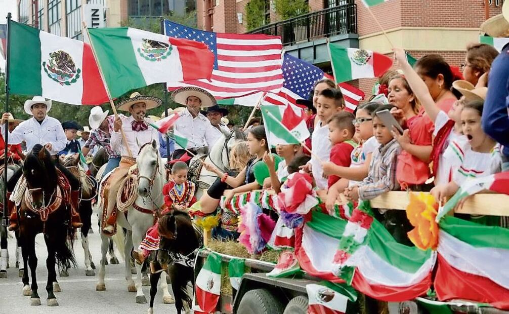 En Houston, Texas, se organizan grandes festivales y desfiles que atraen a miles de personas por el Día de la Independencia de México. Foto: Especial Texas State Historical