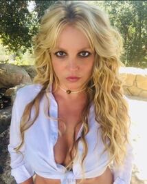 Oops! Britney Spears se compromete y estos son los detalles del lujoso anillo