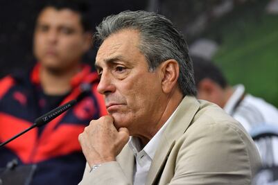 Tomás Boy, sin confirmar ni descartar refuerzos para Chivas