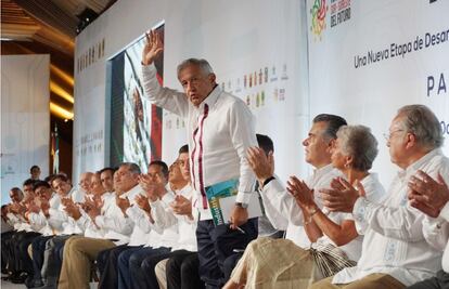 Presume AMLO inversión extranjera; cada semana se suma un inversionista, dice