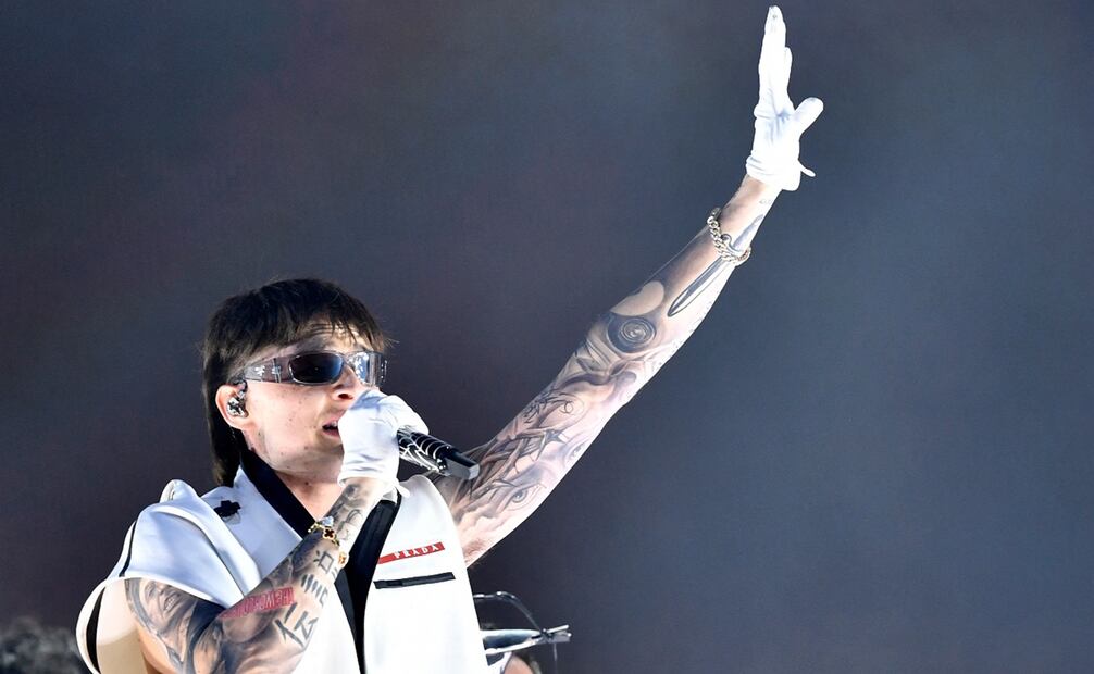 Peso Pluma en el escenario del Coachella. Foto: VALERIE MACON / AFP.