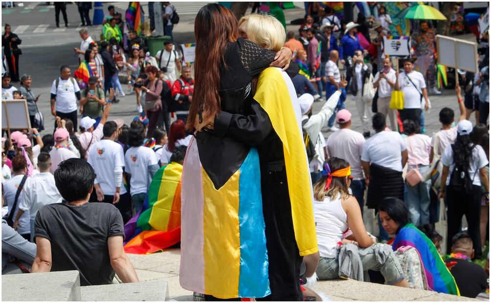 Este sábado, la marcha LGBT+ reina la capital del país con el propósito de visibilizar todas las identidades y preferencias sexuales que existen y resisten en todo el mundo. Foto: Luis Camacho / EL UNIVERSAL